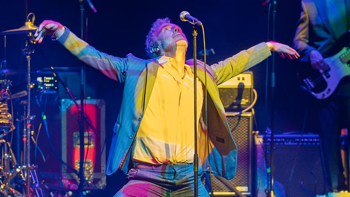 BoppingElf77's tweet image. Baxter Dury Au Festival Antigel, La Touche Électro-Pop Stylée d'Un Dandy Britannique
rts.ch/info/culture/m…
#BaxterDury #Antigel #Festival #Genève #Concert #Alhambra