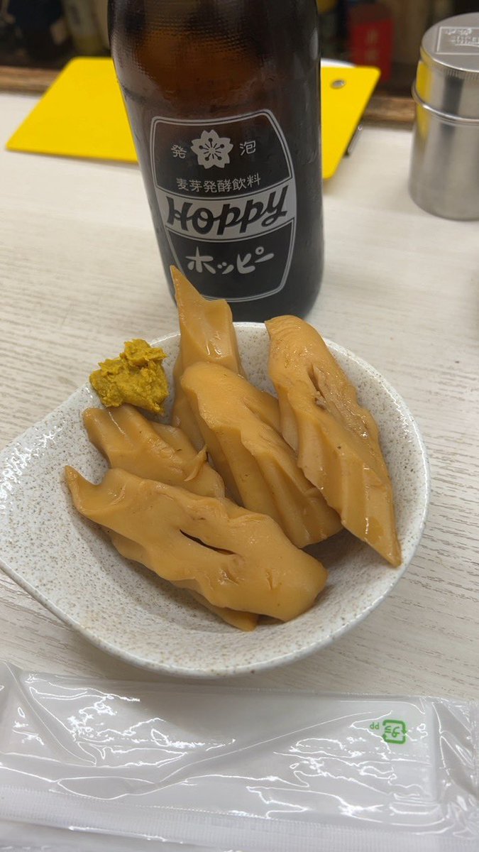 hebenoleke's tweet photo. 今週の一平
#肉豆腐
#ちくわぶ煮 
#アジフライとイカフライ 
#にこごり 
#ガツ刺し https://t.co/KQtbAVZUTh