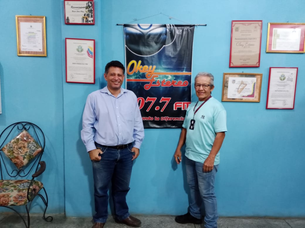 #Hoy después de muchos meses sin poder hacerlo, me reencontré con la audiencia radial de Tocuyito. Pude hablar del acceso al agua, de los salarios, del acceso a la salud y la educación, pude hablar de Derechos Humanos. Muchas gracias a la emisora OK Estéreo 107.7 FM. #Tocuyito