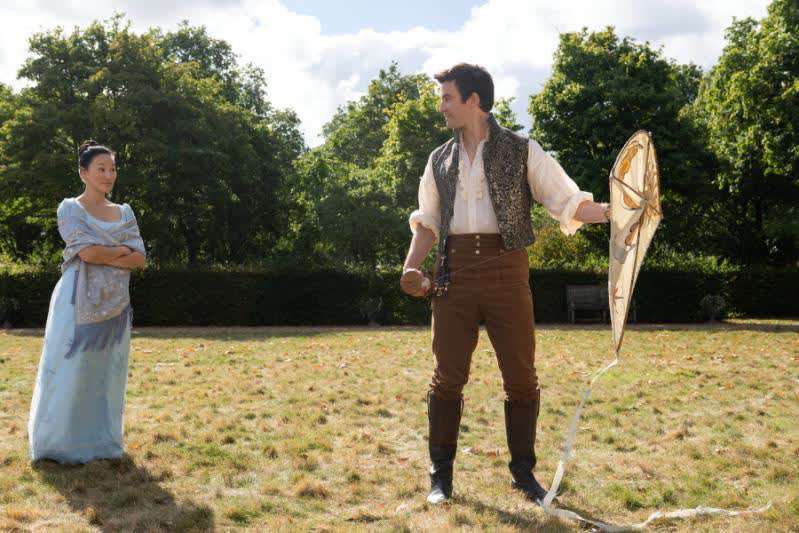 Benedict Bridgerton and Sophie Baek celebrating #Basant Festival in Lahore, Pakistan 2026 🪁
