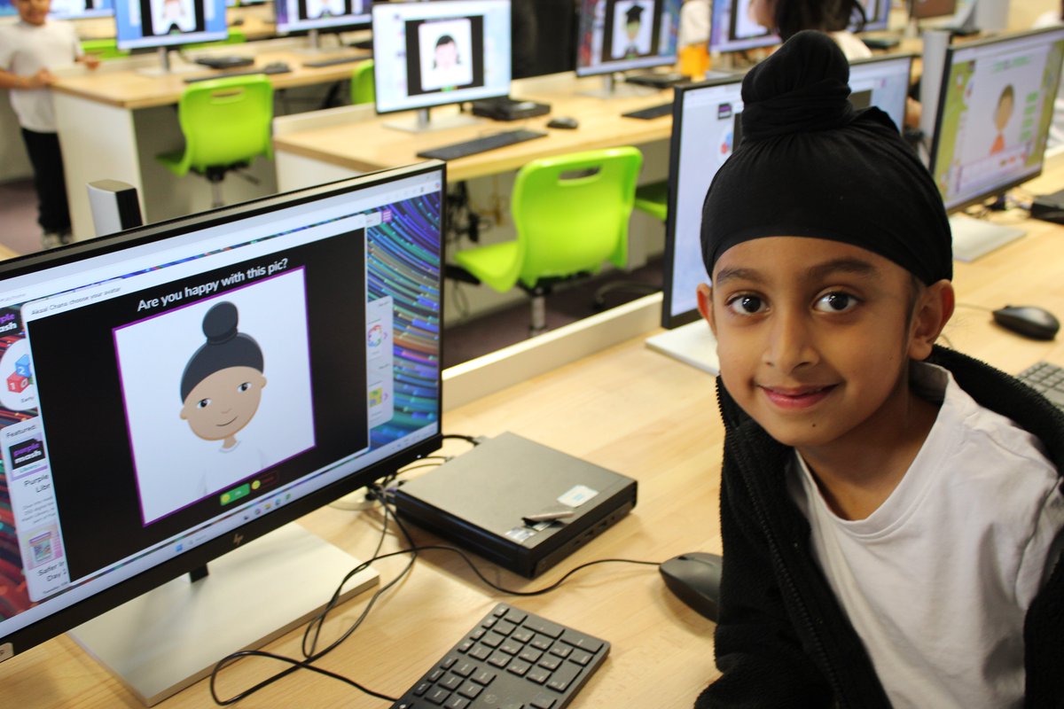 Mrs Harris tweet media