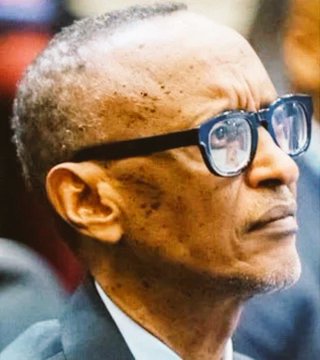 RaphaelitoMala1's tweet photo. @Plunda_lems @wembi_steve @SugiraMireille @TSayiba @bbisimwa @CNangaa @FannyKaj1 @Col_Alimasi @baelenge_irenge @TshisolaYan Même @PaulKagame s étonne de tes propos. Tu trompes à ciel ouvert aujourd'hui 😂🤣🤣🤣😄😄 https://t.co/tzke8ganWj