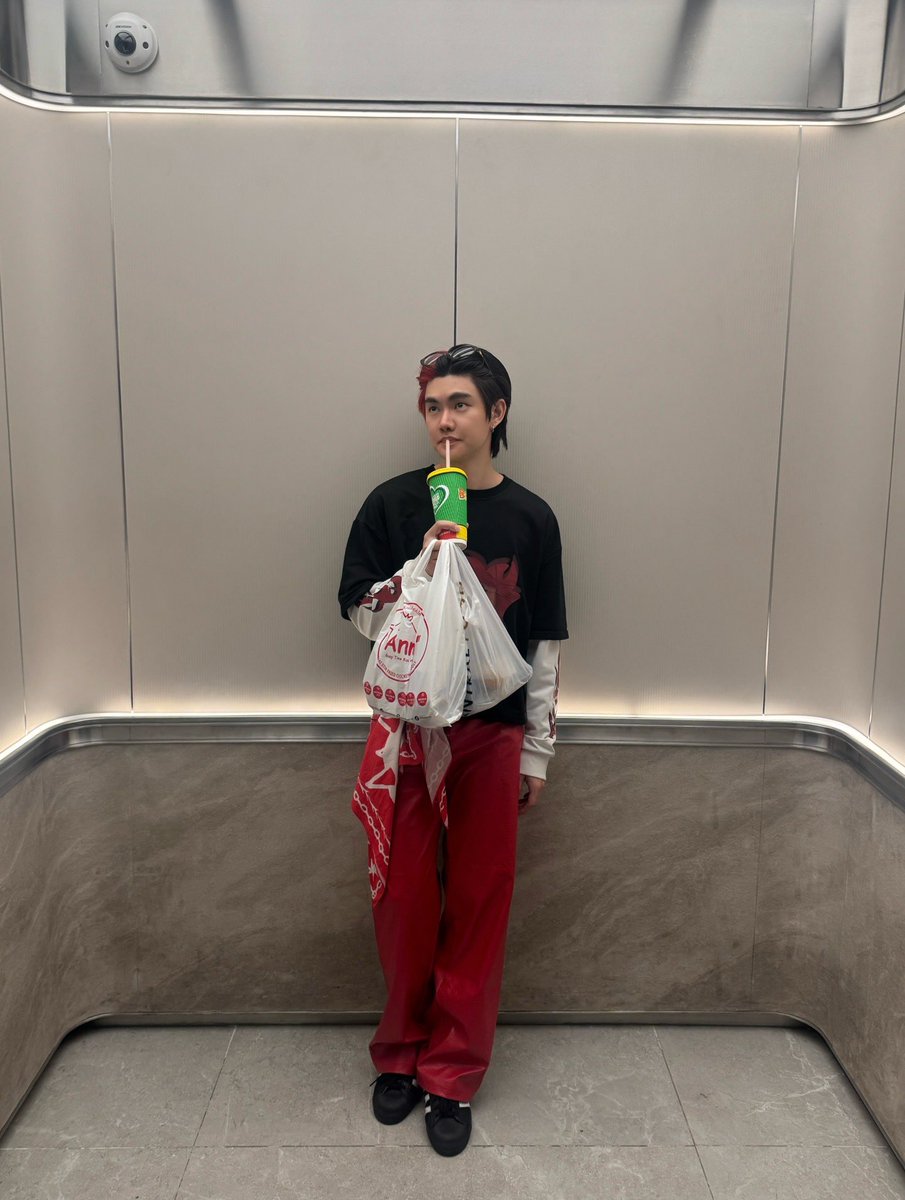 YourMOOD tweet media