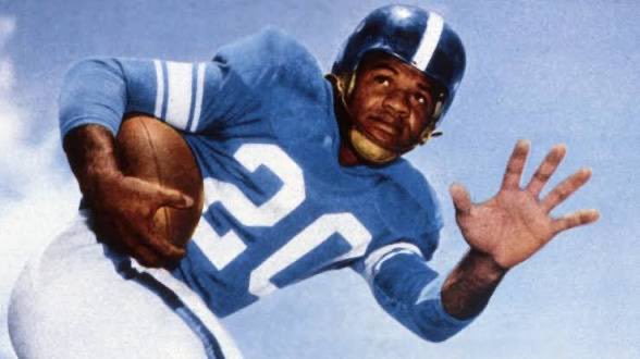 George Taliaferro was the first black player drafted in the NFL. 

#BlackHistory #AmericanHistory