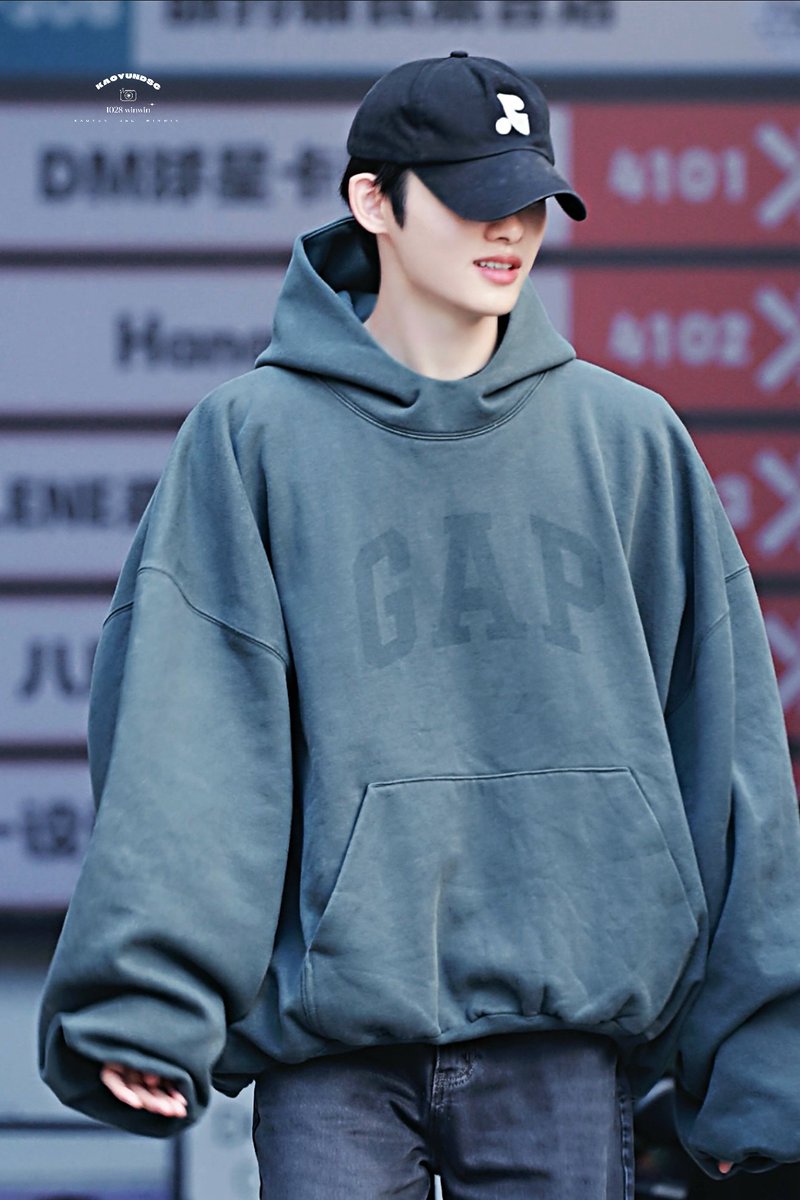 Let's WINWIN tweet media