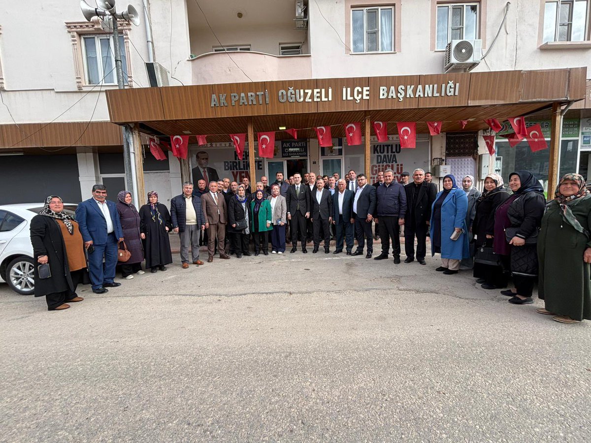 6 Şubat   Deprem i münasebetiyle ilçemize ziyaret yapan Türk devletleri Genel Başkan yardımcısı ve MKYK üyesi Naim makas ziyaret etmiştir ilçemizde esnaflarımızı ve Oğuzeli devlet hastanesine yönetim kurulu üyelerimizle ziyaret ettik
<a href="/iekarayel/">Dr. İsmail Emrah KARAYEL</a> 
<a href="/zehraunal27/">Zehra Ünal</a> 
<a href="/fmfedaioglu/">Fatih Muhaddis FEDAİOĞLU</a>