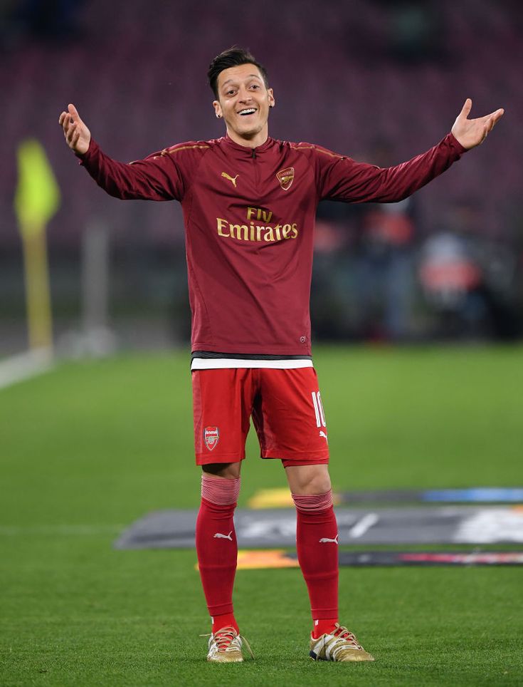 Who will you prefer on your team? 

Repost for  Bruno Fernandes          vs.        Like   Ozil