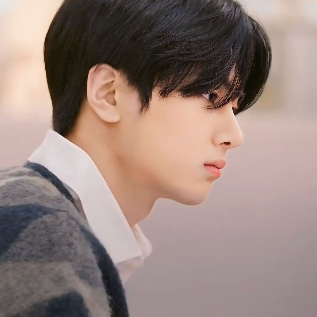 jjongprotector's tweet image. 미남의 진가는 화장한듯안한듯한얼굴과 쌩얼에서 드러난다..