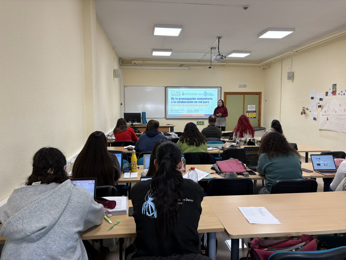 Cecilia Azorín tweet media