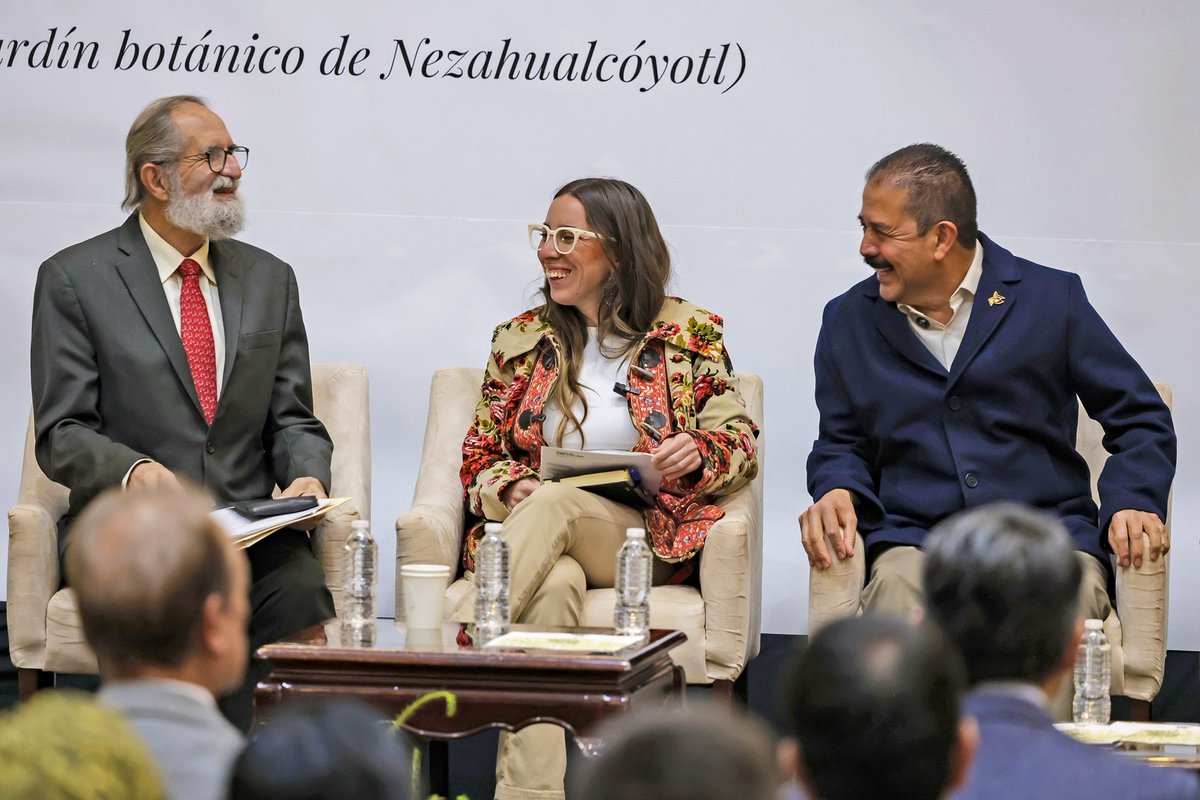 SeducEdoMex's tweet photo. 📍Durante el Foro “Rescate del Cerro Tezcotzingo”, organizado por el @senadomexicano, en representación de la Gobernadora @delfinagomeza, el secretario Miguel Hernández Espejel reconoció el trabajo para rescatar este espacio, legado del Rey Nezahualcóyotl y orgullo de #Texcoco.✨ https://t.co/YlREvskzDK