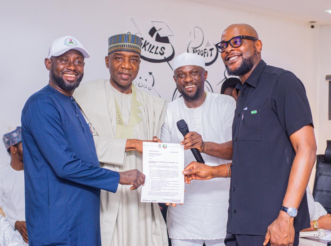 ajia03's tweet photo. City Boy Movement Kwara State Chapter Congratulates Alhaji Baba Rauf

Congratulations to Alhaji Baba Rauf on your inauguration as Director of the City Boy Movement, Kwara State Chapter.
This well-deserved appointment reflects your leadership, and dedication to grassroots https://t.co/0rTiksuoTG