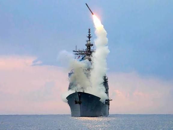 🚨🇺🇸BREAKING: The US military currently has about 450 Tomahawk missiles in the region, ready to be used against Iran. 

This missile force is separate from the air force capabilities, reflecting a broad military readiness for any war.