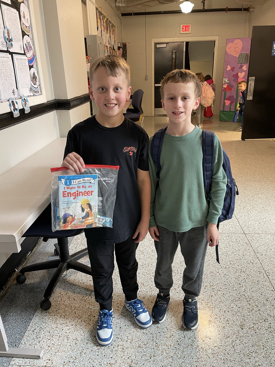 Campus School Library tweet media