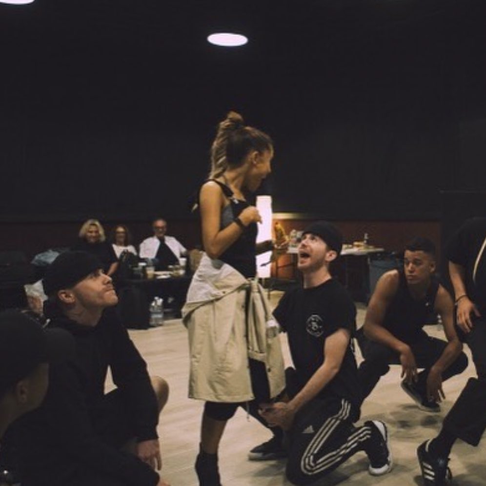 allegra☀️ tweet media