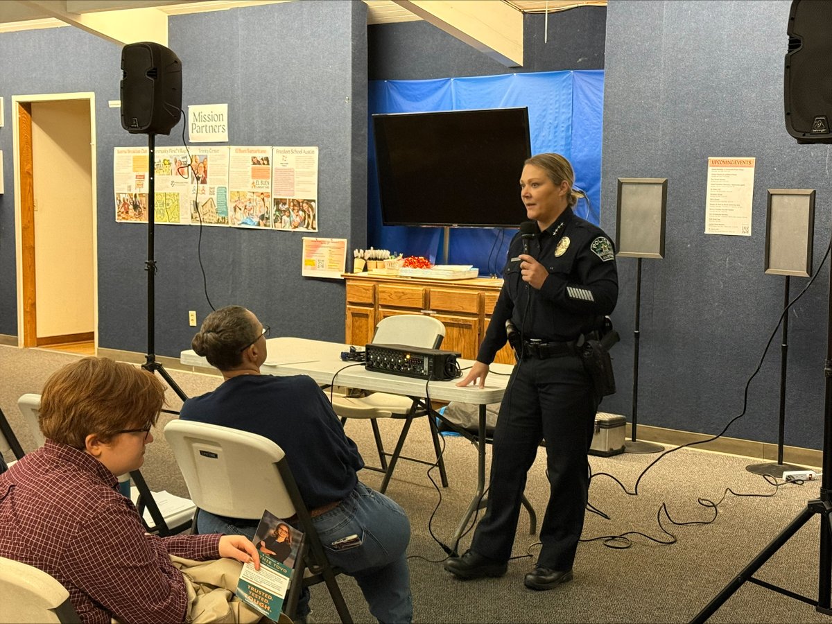 Austin Police Department tweet media