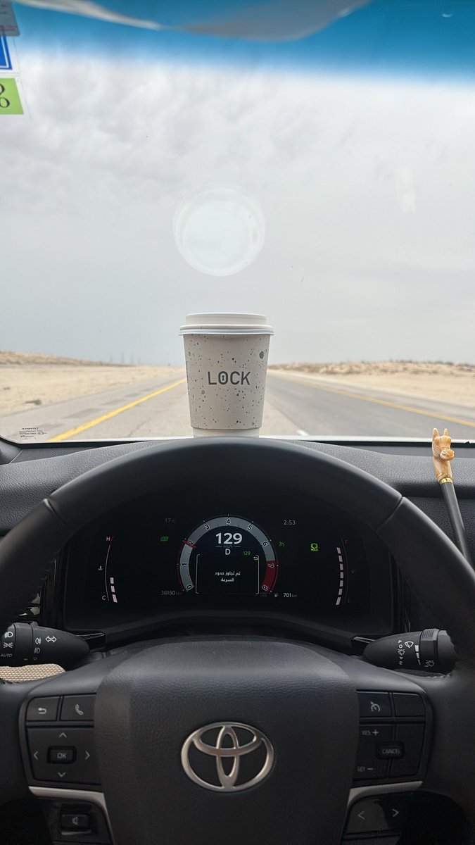 lr46 tweet media