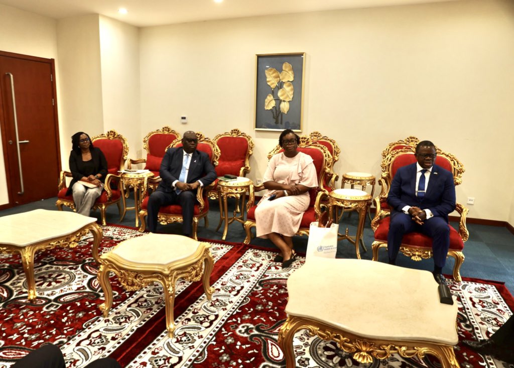 OMSCongo's tweet image. 🤝 Ce 6.2.2026, échange fructueux entre le Président du Sénat, Vénérable Pierre Ngolo &amp;amp; Dr @sodjinoudossou.

Outre présentation vœux, l’@OMSCongo a exprimé sa reconnaissance pour l’engagement constant du Sénat en faveur de la #santé et du bien-être des populations 🇨🇬.