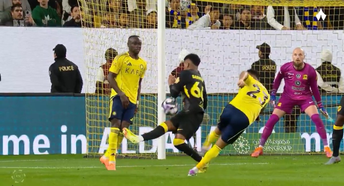 ITTI MANIA - اتي مانيا tweet media