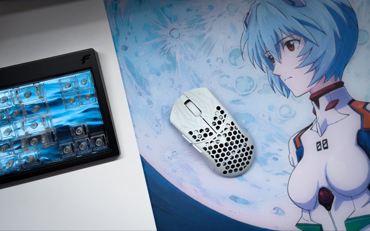 𝐟𝐞𝐦𝐨 tweet media