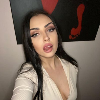 TylerGoddes's tweet photo. #NewProfilePic https://t.co/ntSTiwHisI