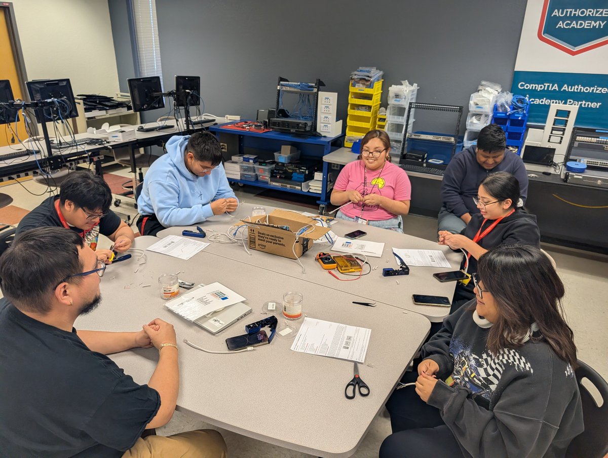 IT at iTECH tweet media