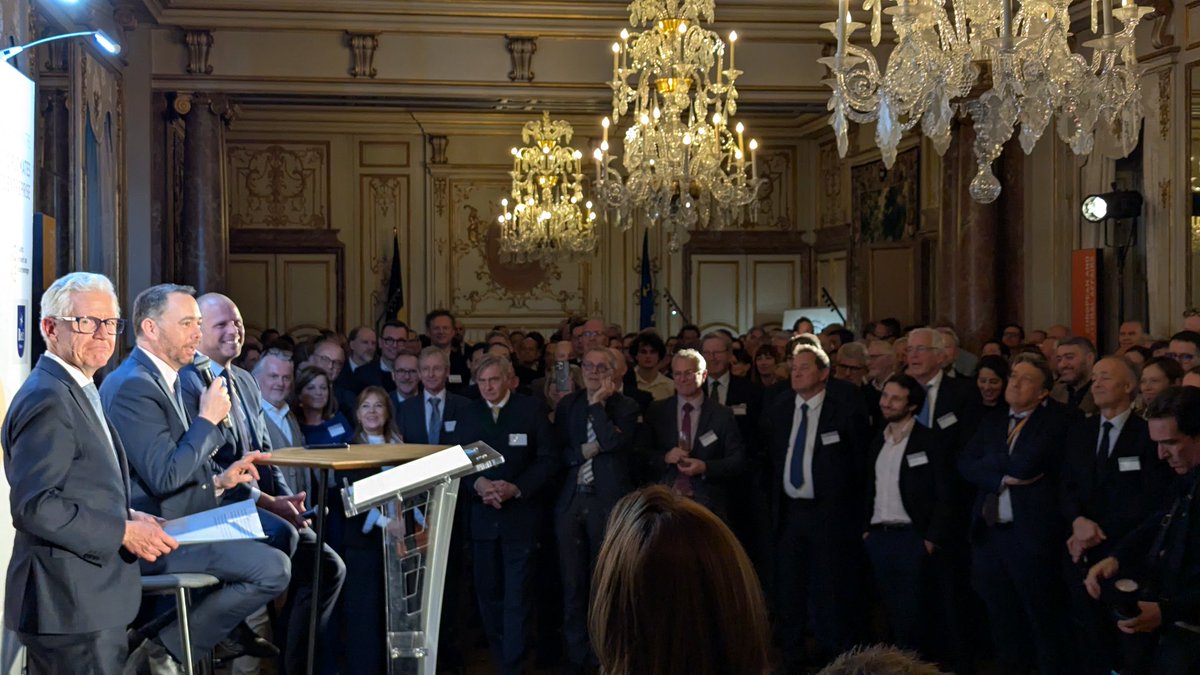 jdefraipont's tweet photo. Wrapping up a week of exchanges during the #BEDiploDays in #Brussels. The occasion to take stock of the current challenges with HM the King, @Bart_DeWever, @prevotmaxime, @kajakallas and others. Focus on making our actions impactful & our tools fit for the job. @BelgiumMFA https://t.co/WlUZcZTHcf