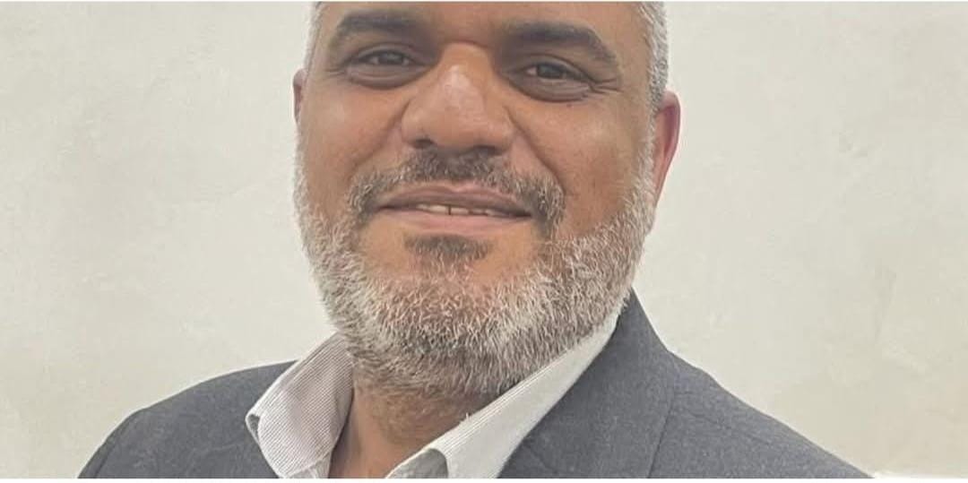اللهم اغفر لعبدك يوسف الغول وارحمه، واعفُ عنه وأكرم نزله، ووسع مدخله، واجعل قبره روضة من رياض الجنة، واجعل كل خير قدمه نورًا له في قبره ويوم لقائك.
رحمك الله رحمةً واسعة… سيبقى ذكرك طيبًا في قلوبنا ما حيينا. إنا لله وإنا إليه راجعون