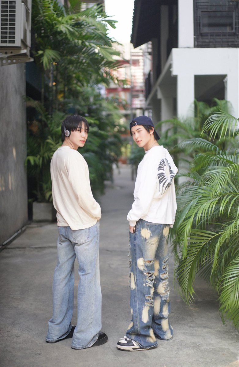 Pornwika6's tweet image. พี่น้องคู่นี่เท่มากกกกก วันที่9นี้จอฝากเพลงของพี่น้องคู่นี้ด้วยน๊าาาาาา🐻🐯
#MISSINGPUZZLE 
#peera_boon #ชีต้าเป็นเสือไม่ใช่แมว #ch33t4hh