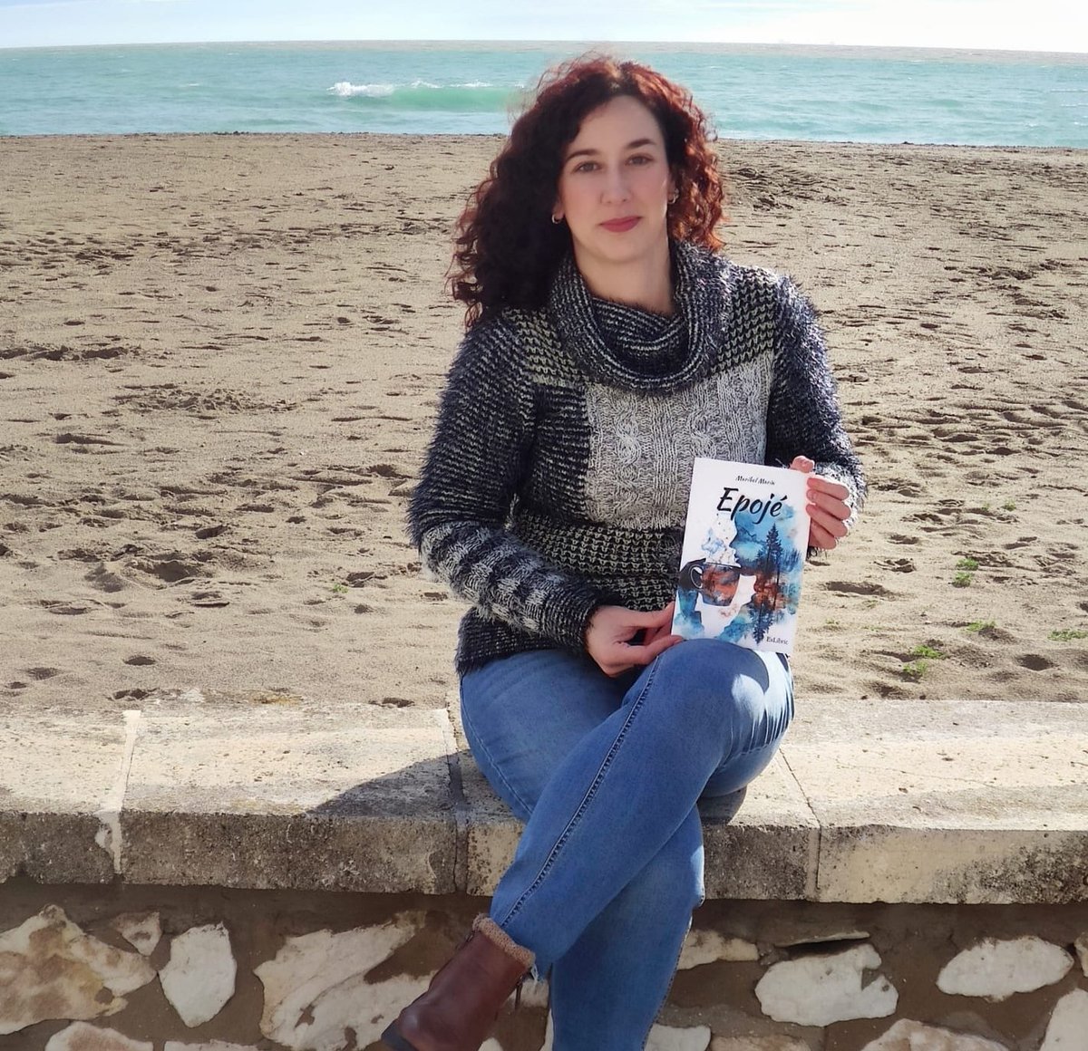 Epojé, el poemario de Maribel Marín que reflexiona sobre la detención del tiempo

almadepueblos.es/epoje-el-poema…

<a href="/MaribelMarinJ/">Maribel Marín Jiménez</a>