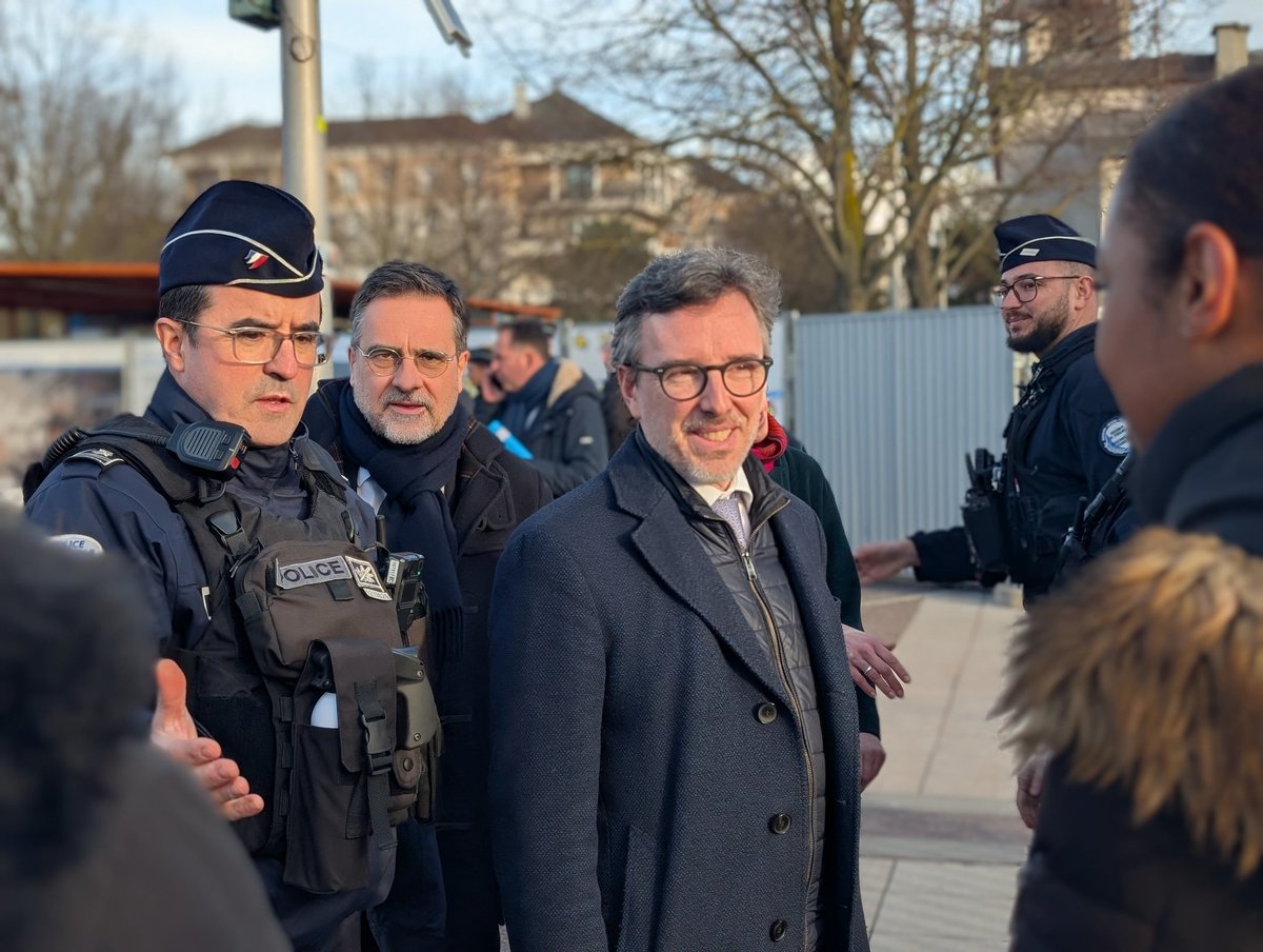 Image de Préfet du Val-de-Marne - #Sécurité | Le Préfet du Val-de-Marne Etienne Stoskopf et le procureur de la République Damien Savar