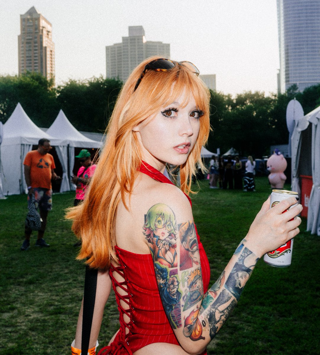 oxillery's tweet photo. No way they added ai on me &amp; they ruined my tattoos https://t.co/gQwNfJGxEp