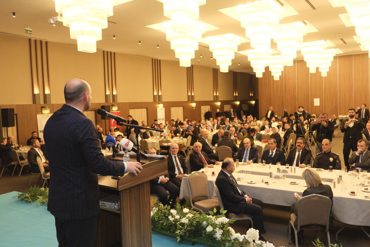 BurhanOzdemirTR's tweet photo. Kastamonu ziyaretimiz kapsamında, MÜSİAD Kastamonu Şubemizin Olağanüstü Genel Kurulu’na katıldık. 

Genel Kurul sonucunda MÜSİAD Kastamonu Şube Başkanlığı görevine seçilen Sayın Mustafa Akif Özmat’ı (@akifozmat) tebrik ediyor, kendisine ve yeni yönetim kuruluna başarılar diliyorum.

Kastamonu’nun üretim gücünü, girişimcilik potansiyelini ve bölgesel kalkınma vizyonunu daha da ileriye taşıyacak çalışmalarda birlikte yol yürümekten memnuniyet duyacağız.

Genel Kurulumuzun şubemiz, üyelerimiz, şehrimiz ve MÜSİAD camiamız için hayırlara vesile olmasını temenni ediyorum.