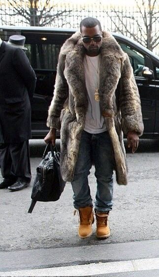 heIIamud's tweet photo. Kanye West In Timberland Boots https://t.co/LvWzeOjcNF