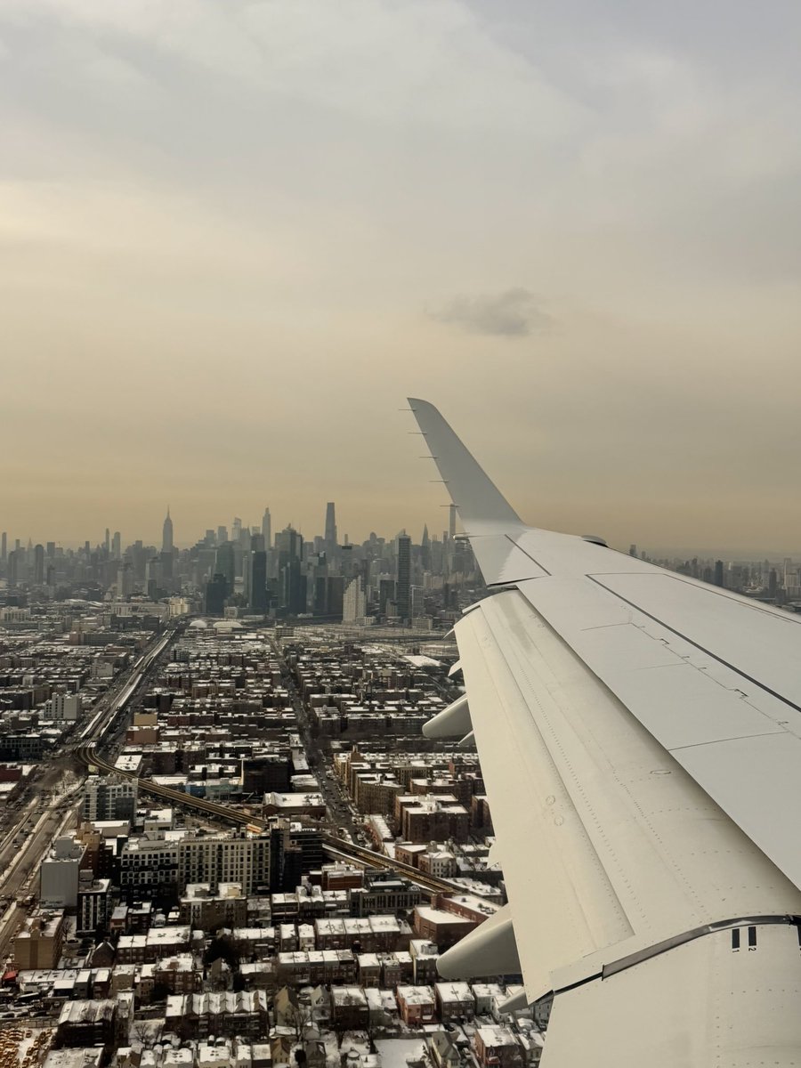 bethyispunk's tweet image. pedro pascal u better still be here xxxx