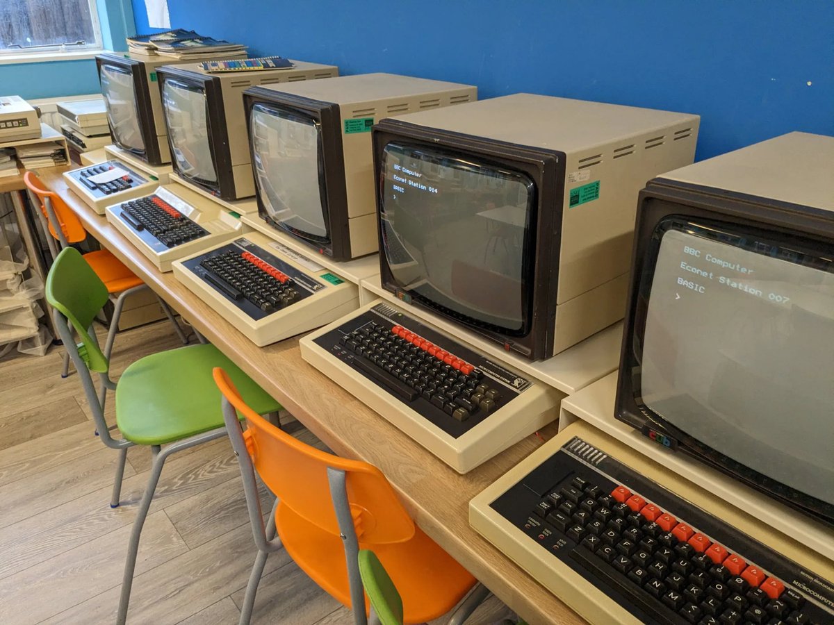 Evil McCloud tweet media