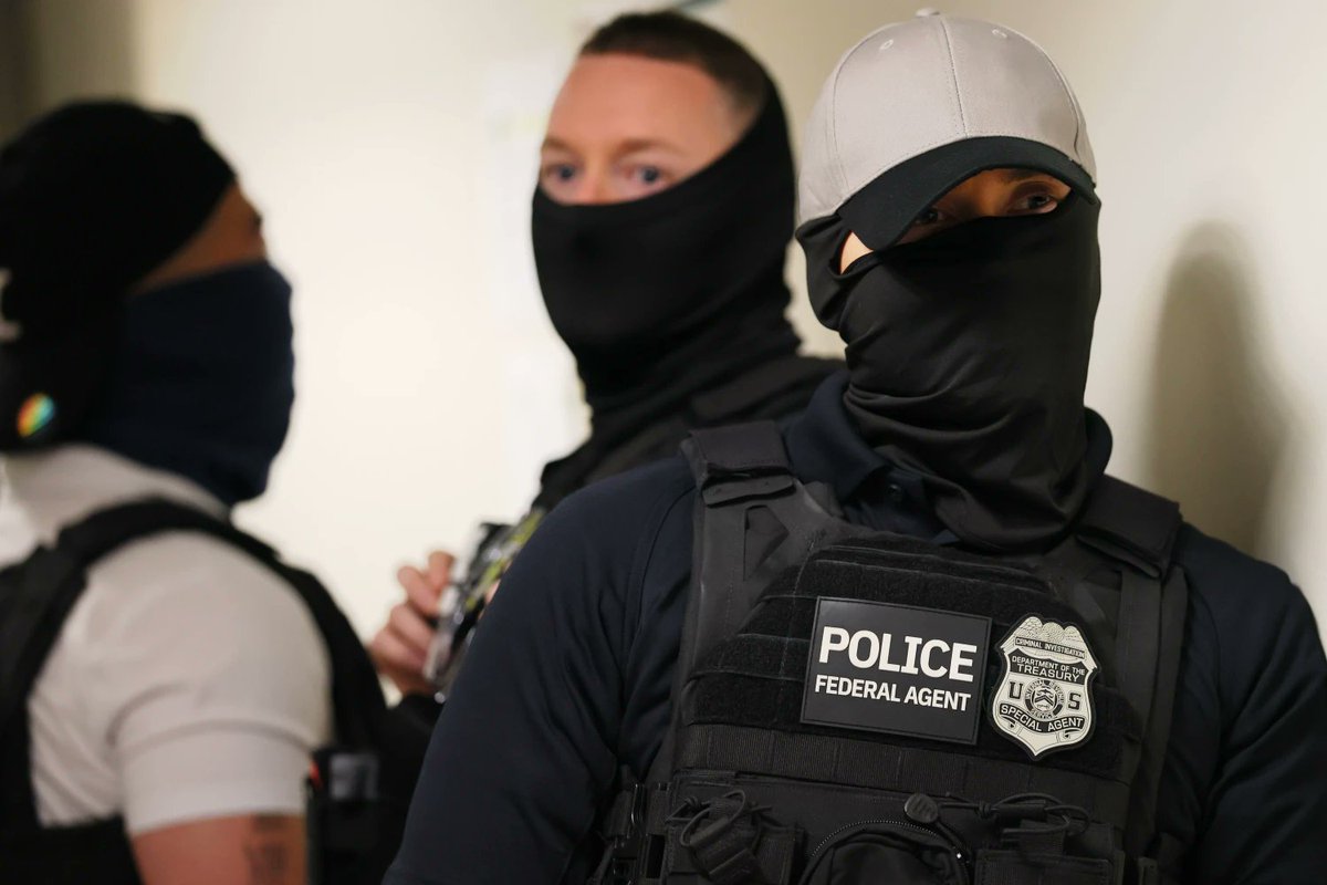 BREAKING: NEW YORK CITY MAYOR Mamdani just banned ICE agents from entering city properties like schools and shelters without warrants
