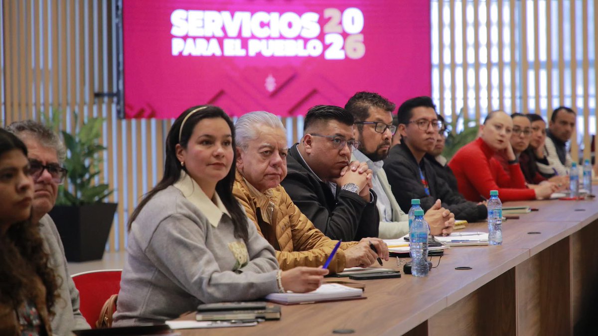 pedroluisnoble's tweet photo. En el @notariadohgo estamos listos para continuar este 2026 tomando parte de las #RutasDeLaTransformación del @gobiernohidalgo 

Nuestro Vocal del Consejo Directivo, Not. Salvador Neri, acudió a la reunión convocada por el equipo del Gobernador @juliomenchaca_ para este objetivo. https://t.co/vKYgOBLFHl