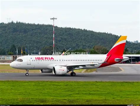 FelizVuelo's tweet photo. IAG ha pedido en Enero ocho A320neo y dos A321neo; posteriormente decidirá a qué aerolíneas del grupo irán destinados. https://t.co/BzZ08DxA9z