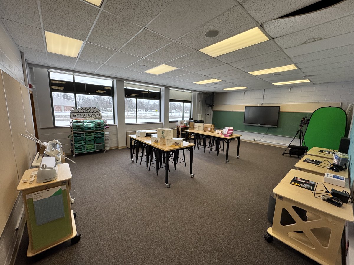 1st Maker Space tweet media