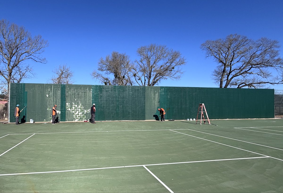 WestwoodISD's tweet photo. Our maintenance crew is taking advantage of the warm weather and getting things done! We appreciate their hard work!  Thank you for all you do! 🧡 #wwway https://t.co/uJTtuxDC8i