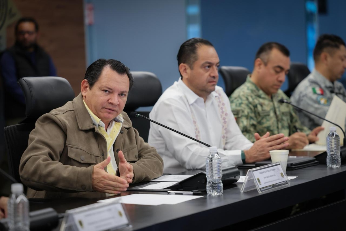 Destaca Huacho que habrá seguridad en festejos de Carnaval

En la Mesa Estatal para la Construcción de Paz y Seguridad, el gobernador Díaz Mena reiteró la importancia de garantizar que la ciudadanía se sienta acompañada por las instancias de seguridad.➡️tinyurl.com/2s5ns53b