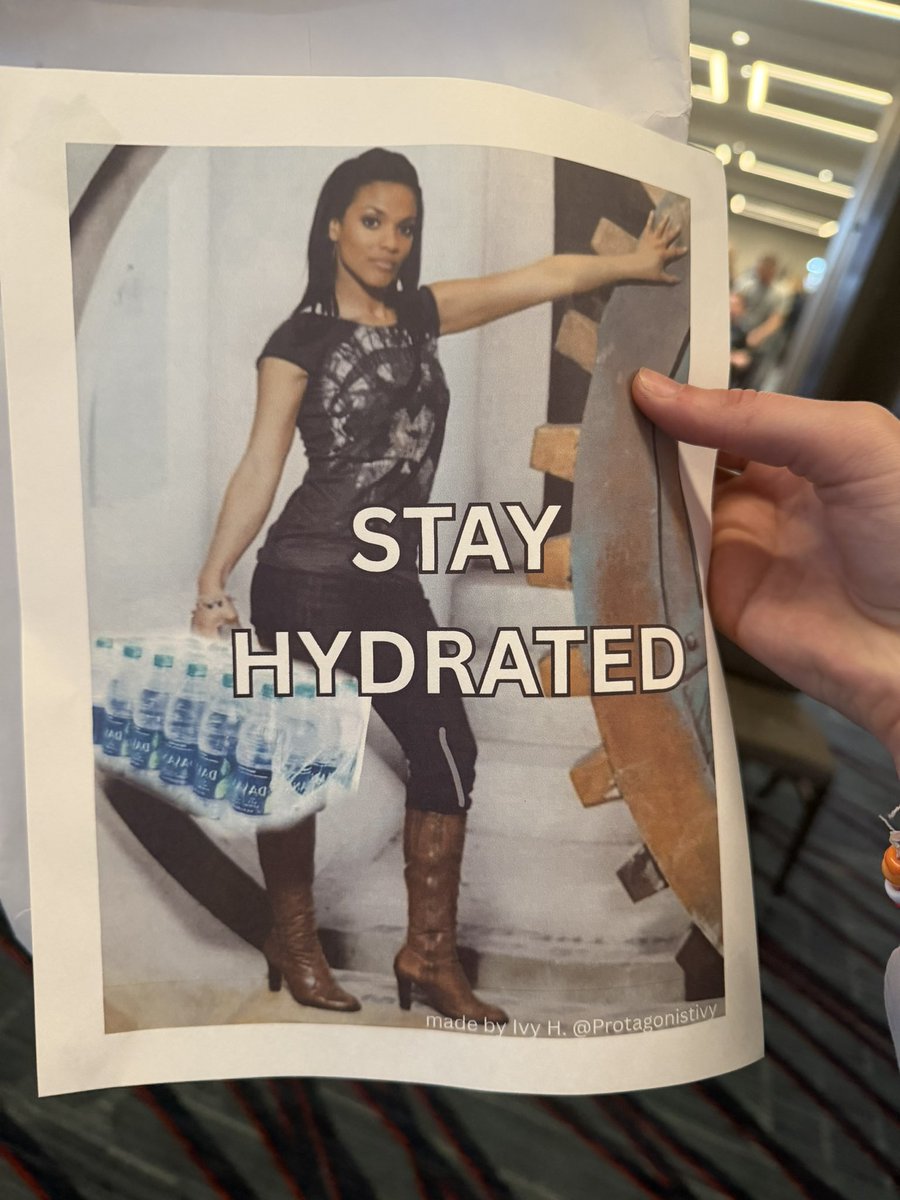 Ivy Hanover tweet media