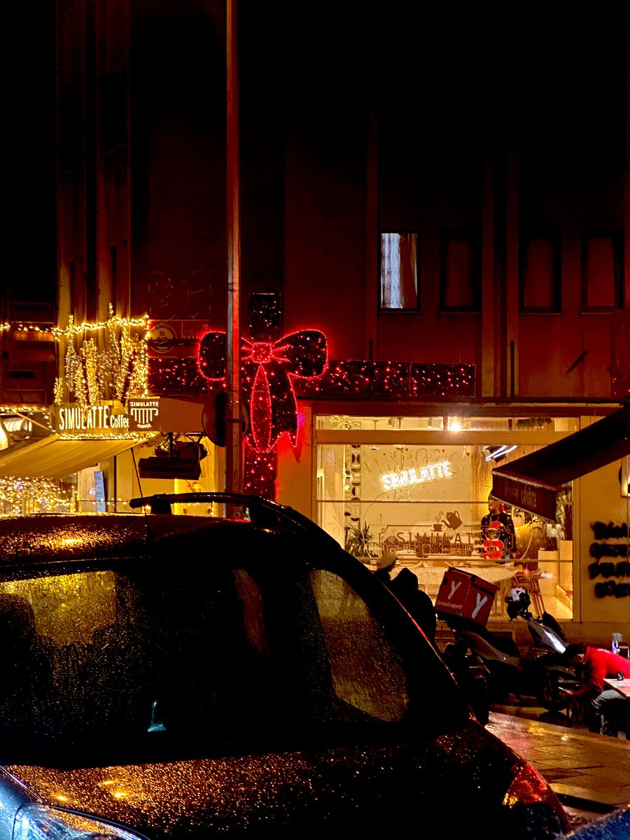 Moda’sını ayrı Vefa’sını ayrı sevdiğim biricik İstanbul 🧡