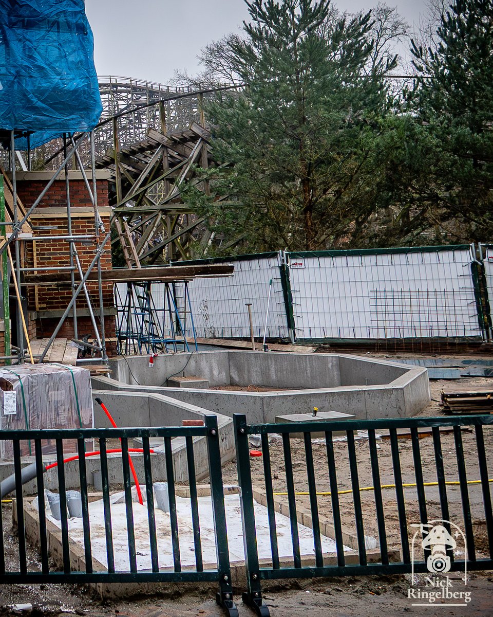 RingelbergNick's tweet photo. Bouwupdate: de droptorens bij Baron1898.

#Bouwupdate #Droptorens #Baron1898 #Efteling #Pretpark #themeparks #ParkNieuws #Constructie

📍 Efteling https://t.co/6IclLcWims