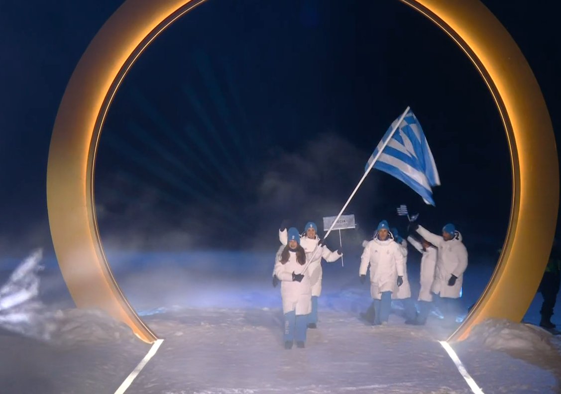 Começou o desfile das seleções e como sempre é a Grécia que comanda o pelotão #MilanoCortina2026