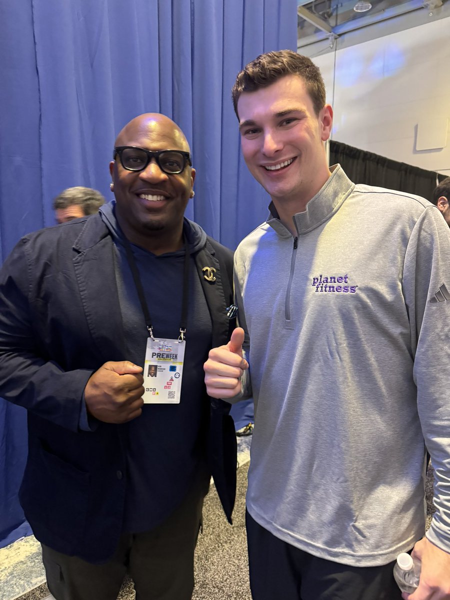 Great to see my buddy, Heisman Trophy/National Champion Fernando
Mendoza today. The future looks very bright for him.