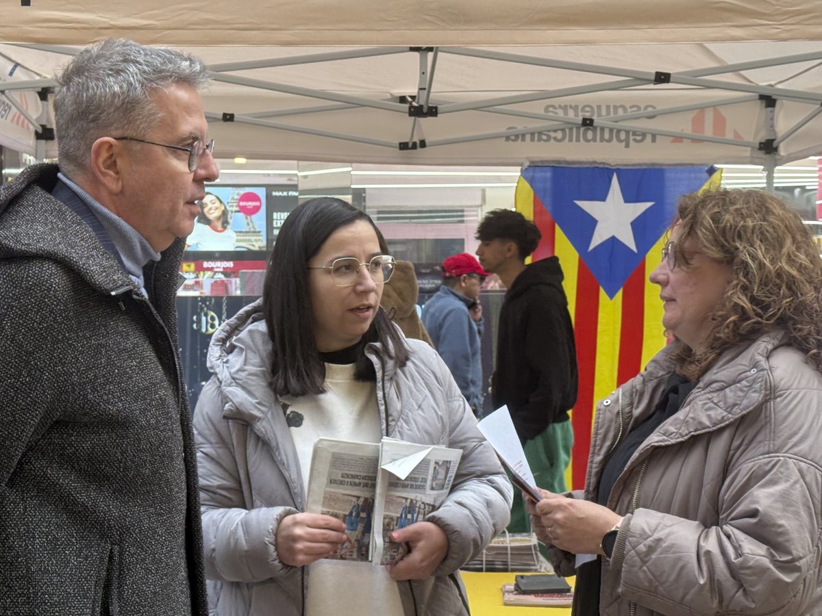 ERCfedLleida's tweet photo. 🔶 @Esquerra_ERC presenta a #Lleida una campanya de mobilització nacional per tal d'explicar a la ciutadania de Catalunya el nou model de💰 finançament i reivindicar uns trens dignes i la governança catalana de Rodalies 🛤️ i els trens regionals.
@InesGranollers
#SortimAlCarrer https://t.co/mw81N19mnC