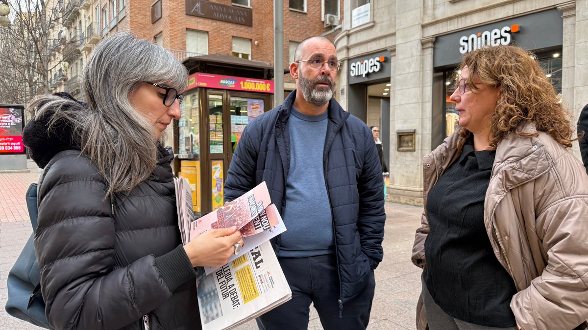 ERCfedLleida's tweet photo. 🔶 @Esquerra_ERC presenta a #Lleida una campanya de mobilització nacional per tal d'explicar a la ciutadania de Catalunya el nou model de💰 finançament i reivindicar uns trens dignes i la governança catalana de Rodalies 🛤️ i els trens regionals.
@InesGranollers
#SortimAlCarrer https://t.co/mw81N19mnC