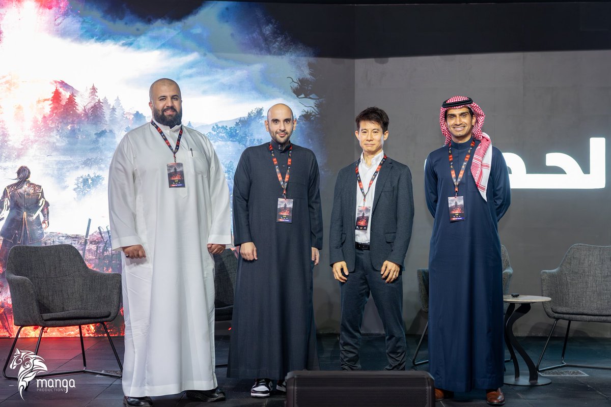 Kratos1Op's tweet photo. تشرفت بتقديم الحفل وادارة الحوار في جلسة النقاش على مسرح الحفل ✨
سعيدين جدًا بأننا قابلنا مجتمع اللاعبين واحتفلنا معهم بهذا الإطلاق الرائع ♥️ https://t.co/aSBOE4QOX6