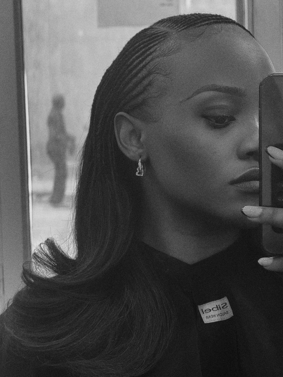 Raïssa Rbk 🍯 tweet media